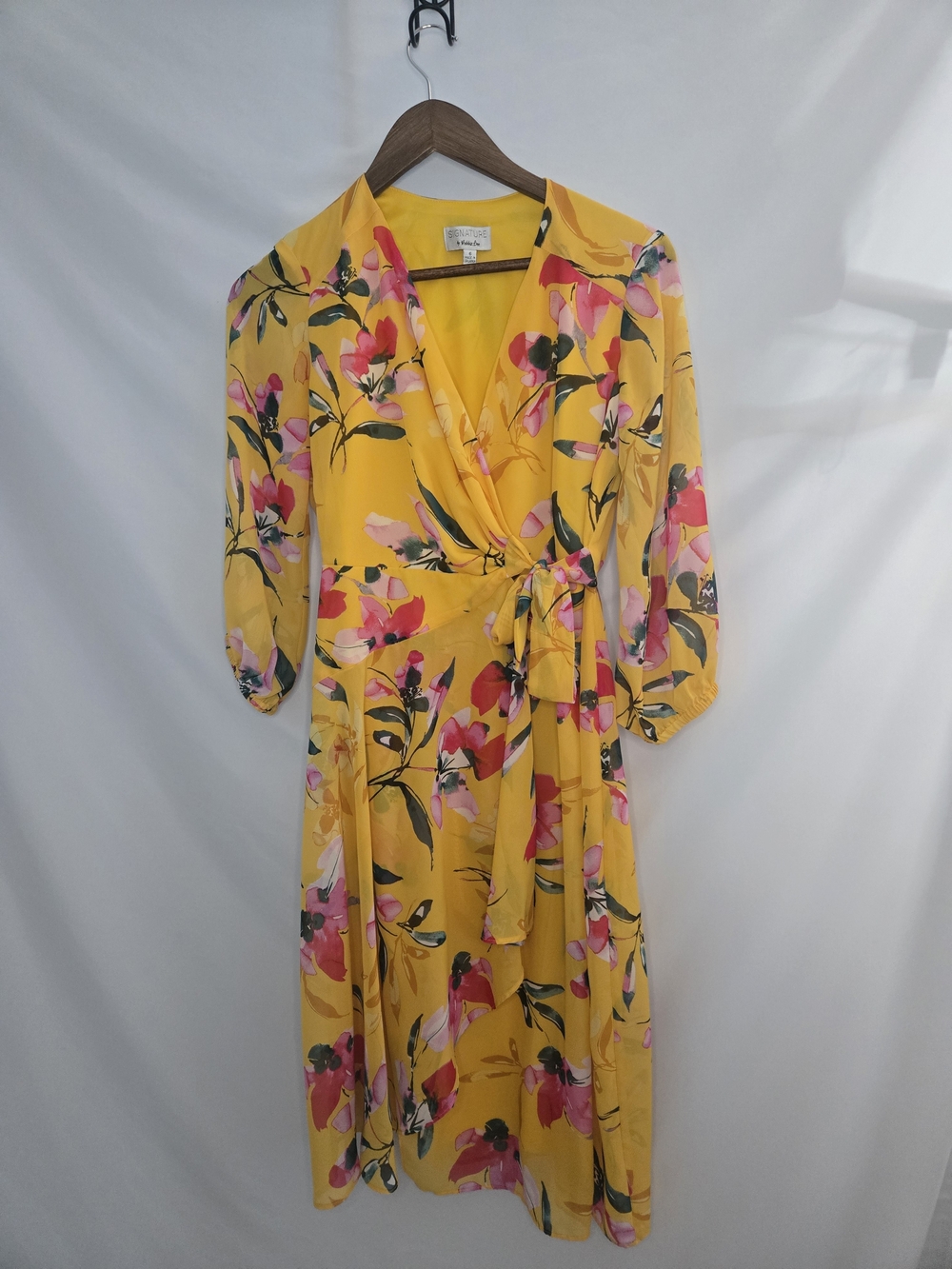 Robbie Bee Yellow Floral Wrap Midi Dress – Pink Bloom Print, Size 6